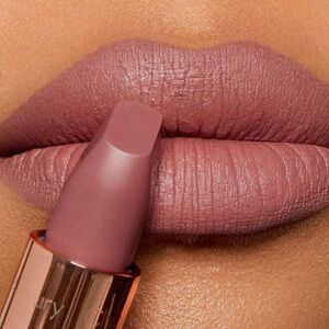 Charlotte Tilbury Lipstick Very Victoria